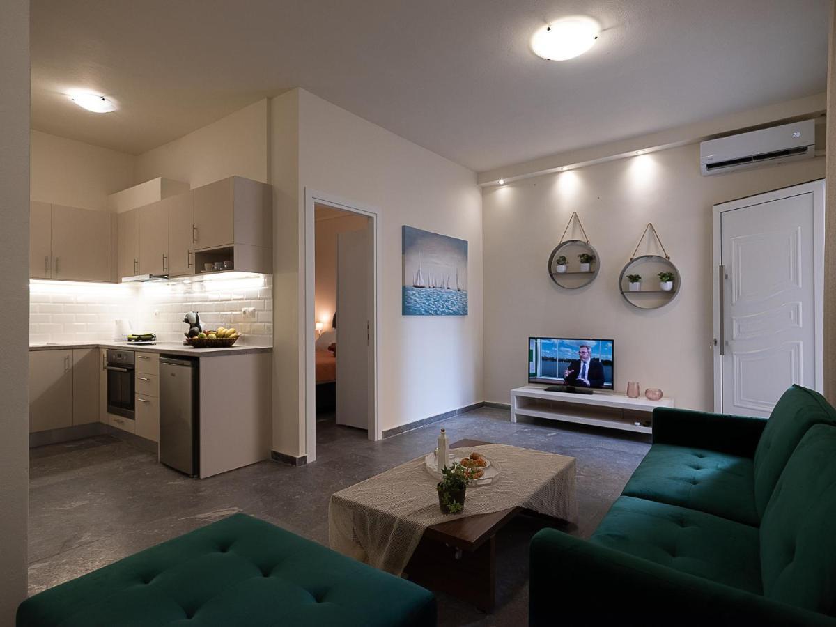 Luxury Apts Heraklion Center Exterior photo